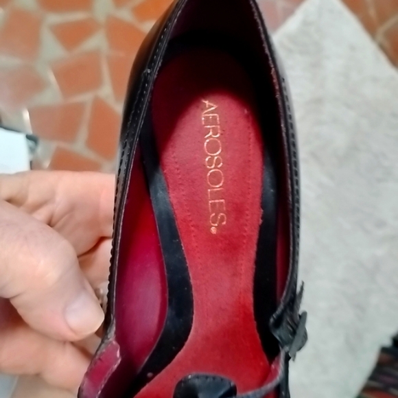 AEROSOLS Kris BLACK LEATHER Slip On PUMP SZ 10 - Picture 2 of 8